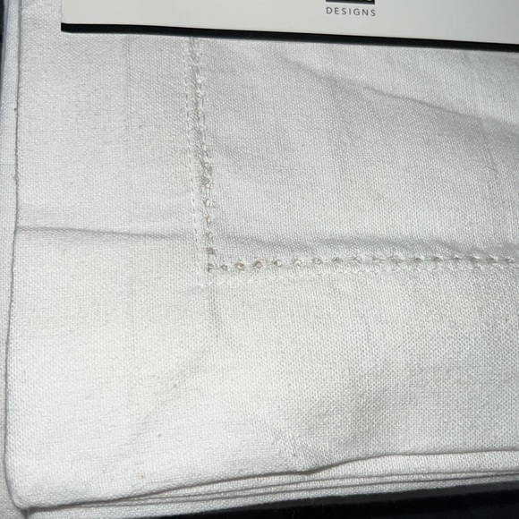 now DESIGNS 100% cotton hem stitch tablecloth-60” x 120”-NWT - Picture 2 of 6